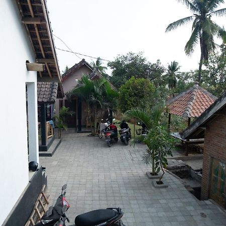 Gani Homestay Kuta  エクステリア 写真