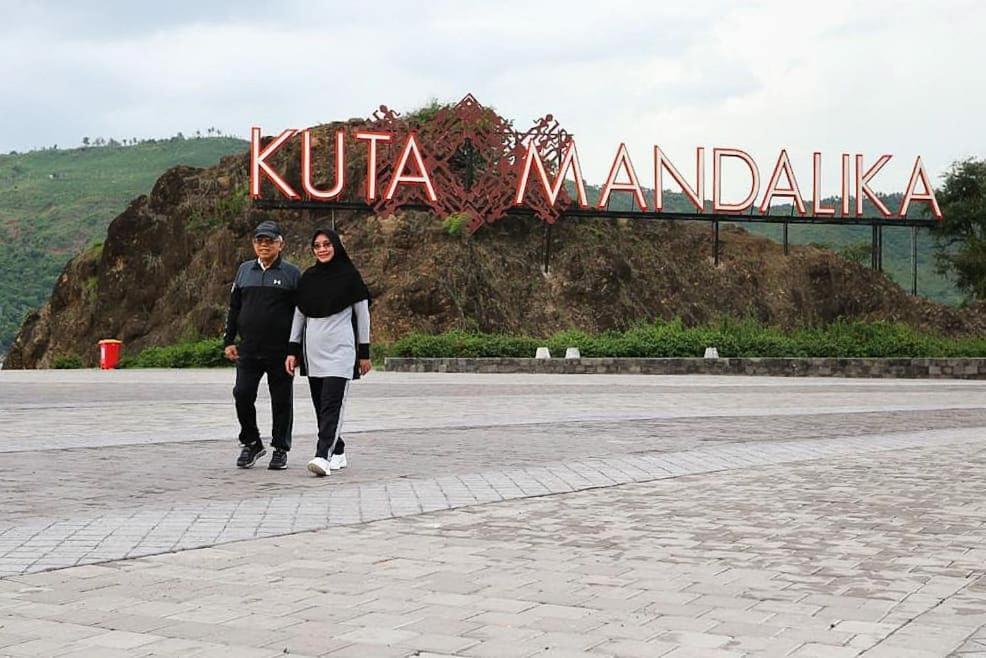 Gani Homestay Kuta  エクステリア 写真