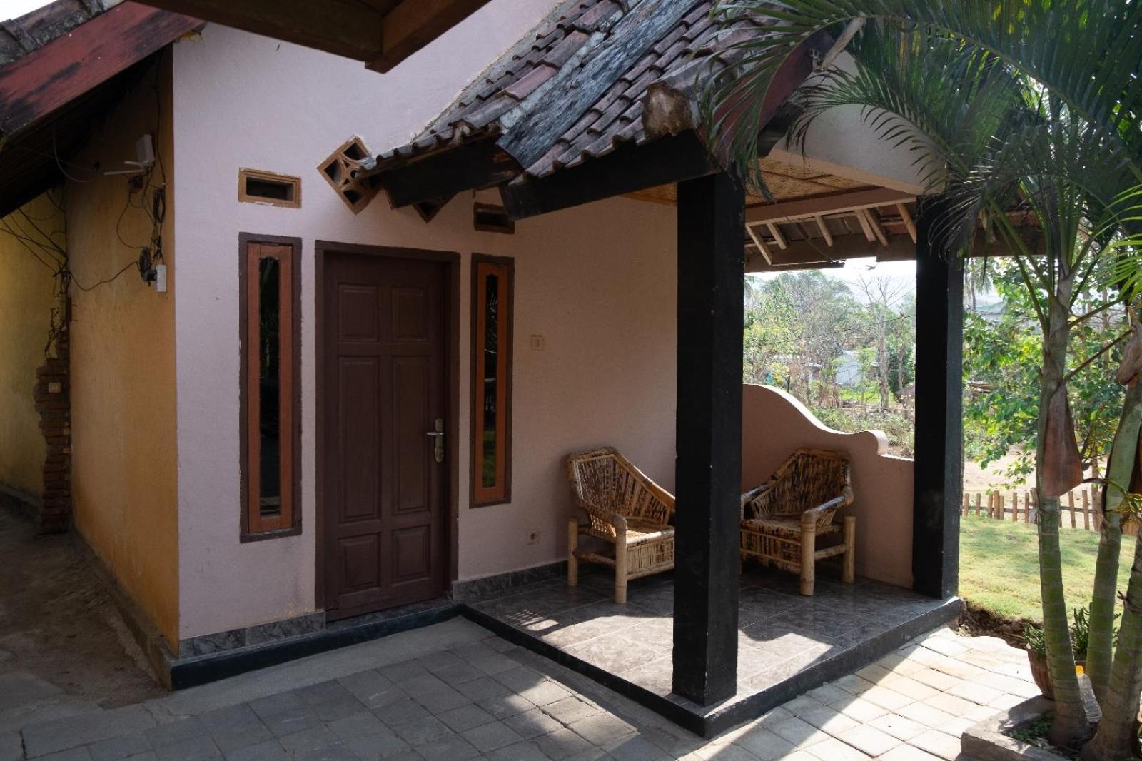Gani Homestay Kuta  エクステリア 写真