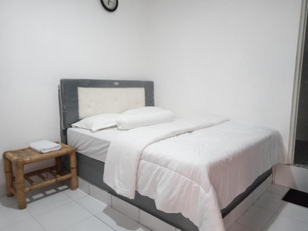 Gani Homestay Kuta  エクステリア 写真
